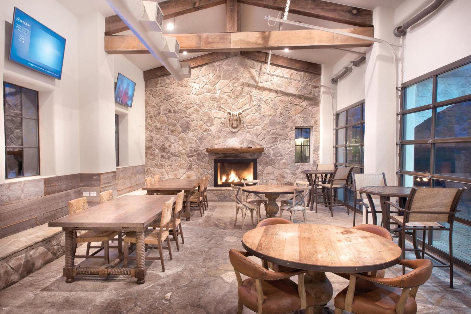 Worldmark Hunt - Stablewood Springs Resort מראה חיצוני תמונה
